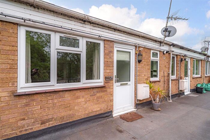 2 Bedroom Maisonette To Rent In Clifton Road, Wokingham, Berkshire, RG41