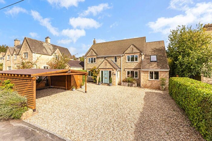 5 Bedroom Detached House For Sale In Berkeley Road, Cirencester, Gloucestershire, GL7