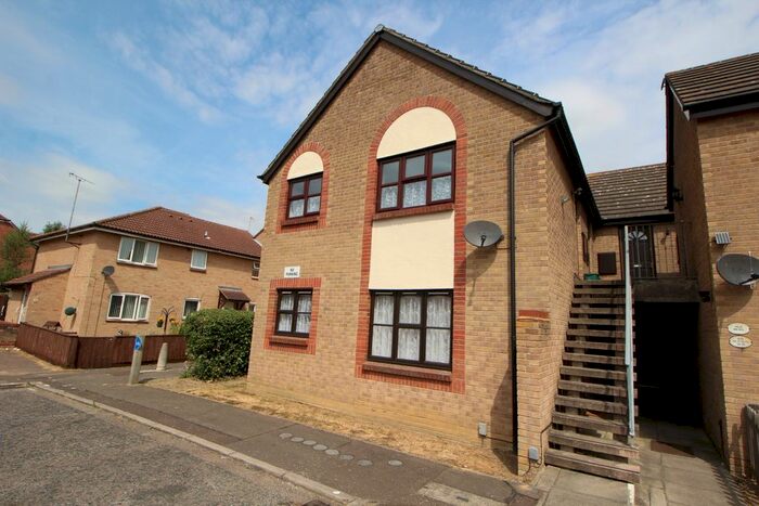 Studio To Rent In Yale Mews, Highwoods, Colchester, CO4