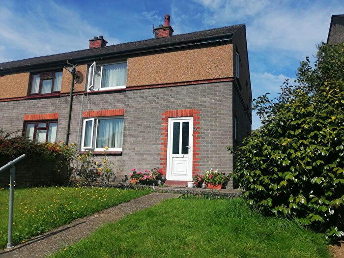 3 Bedroom Property To Rent In Queens Avenue, Bangor, LL57