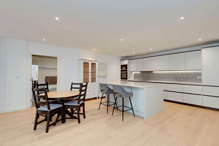 2 Bedroom Flat To Rent In Bathgate Place, London, W13