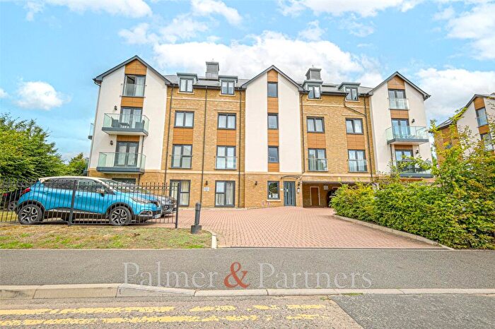 2 Bedroom Penthouse To Rent In Clarendon Way, Colchester, Essex, CO1