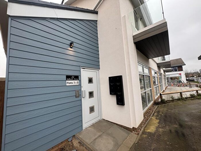 2 Bedroom Flat To Rent In Selkirk Drive, Oakridge Park, Milton Keynes, MK14