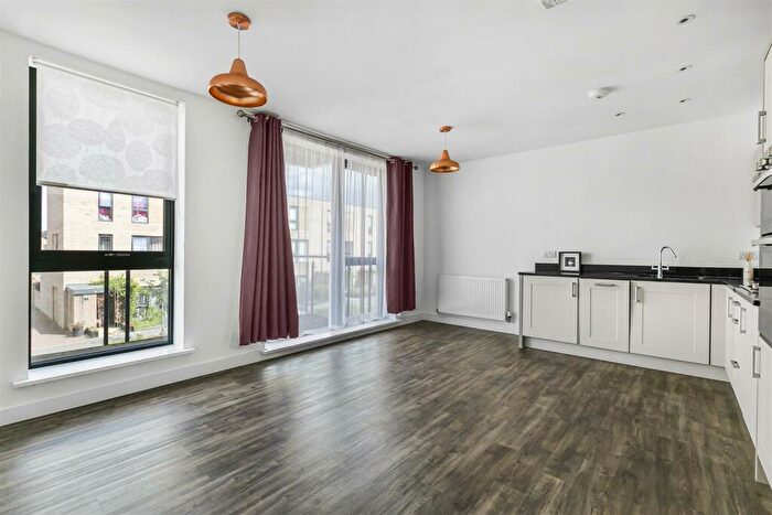 2 Bedroom Apartment To Rent In Whittle Avenue, Trumpington, Cambridge, Cambridgeshire, CB2