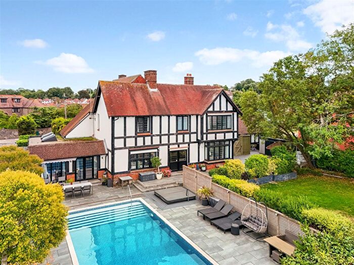 5 Bedroom Detached House For Sale In London Road, Widley, PO7