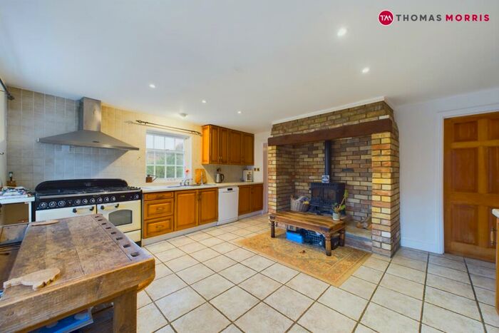 4 Bedroom Semi-Detached House To Rent In Mill Road, Wistow, Huntingdon, Cambridgeshire, PE28