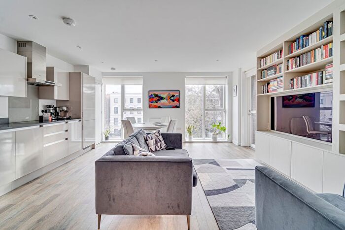1 Bedroom Flat For Sale In Ikon Apartments, Dalmeny Avenue, Tufnell Park, N7