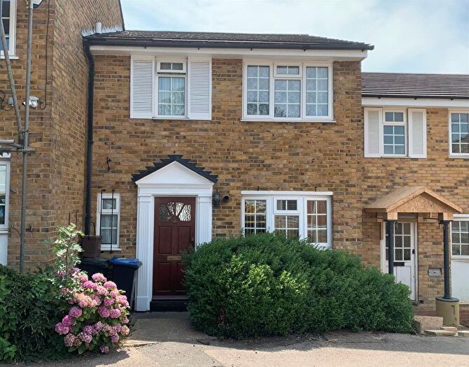 3 Bedroom Terraced House For Sale In Crofton Way, Enfield, EN2