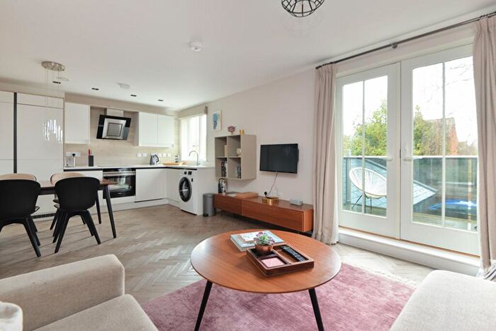 1 Bedroom Apartment To Rent In Whitstable Road, Canterbury, CT2