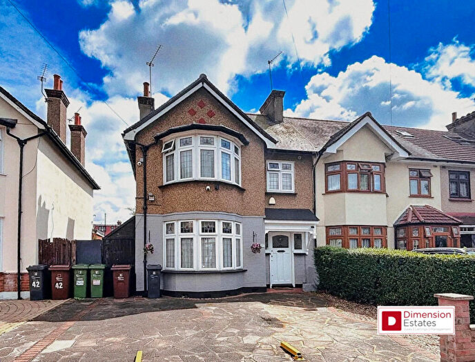 3 Bedroom End Of Terrace House To Rent In Ashton Gardens, Chadwell Heath, Romford, Essex, RM6