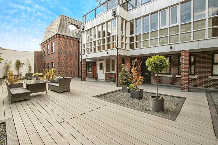 2 Bedroom House To Rent In Strand Street, Poole, BH15