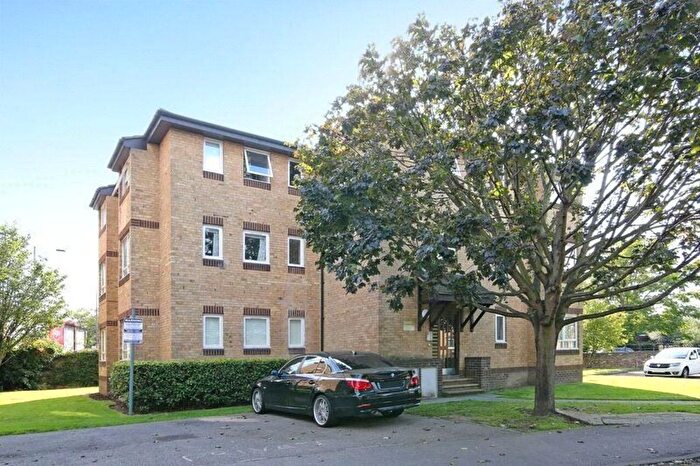 Studio To Rent In Chaucer Drive, London, SE1