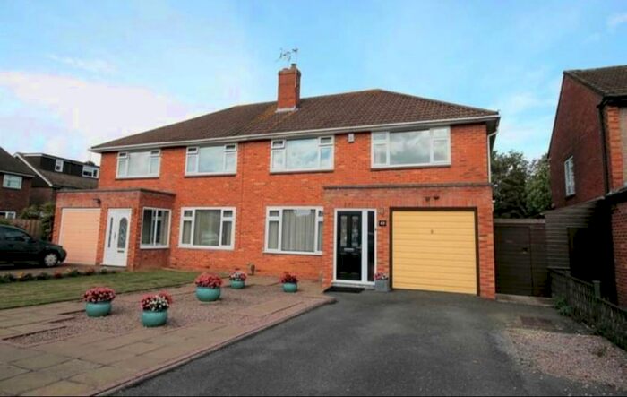 4 Bedroom Semi-Detached House To Rent In Barnwood, Gloucester, Gloucestershire, GL3
