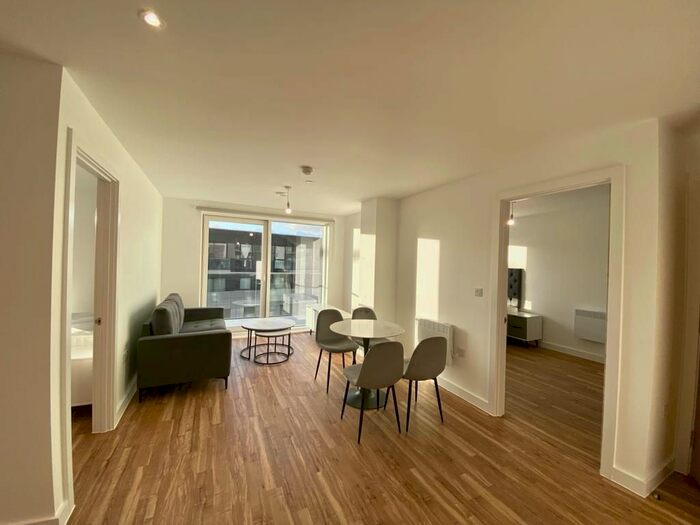 2 Bedroom Flat To Rent In Pomona Strand, Old Trafford, M16