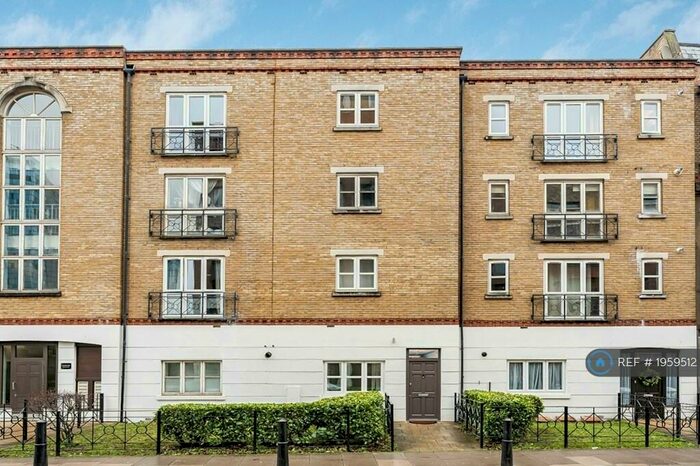 3 Bedroom Flat To Rent In Raven Row, London, E1