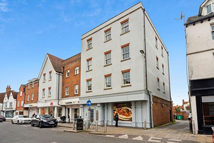 2 Bedroom Flat For Sale In West St. Helen Street, Abingdon, OX14