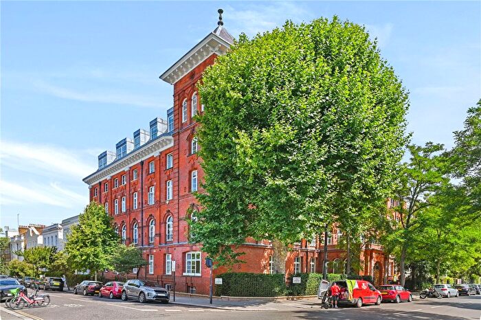 2 Bedroom Flat To Rent In Thornbury Court, - Chepstow Villas, London, W11