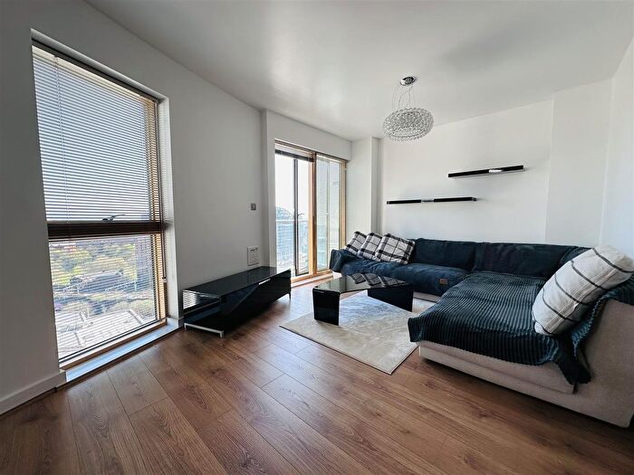 2 Bedroom Flat To Rent In Jefferson Place, Fernie Street, Manchester, M4