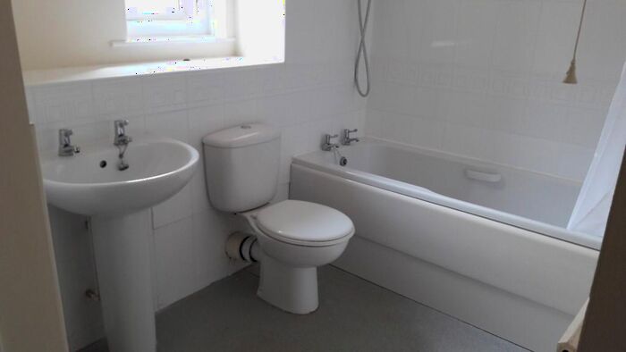 1 Bedroom Flat To Rent In Oak Avenue, Bradford, West Yorkshire, BD8