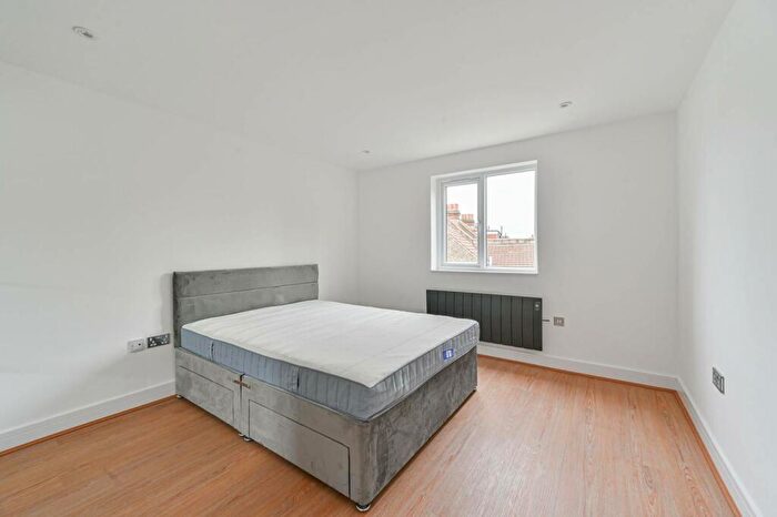 1 Bedroom Flat To Rent In Bensham Lane, Thornton Heath, CR0