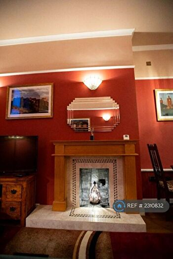 1 Bedroom Flat To Rent In Lothian Road, Edinburgh, EH3