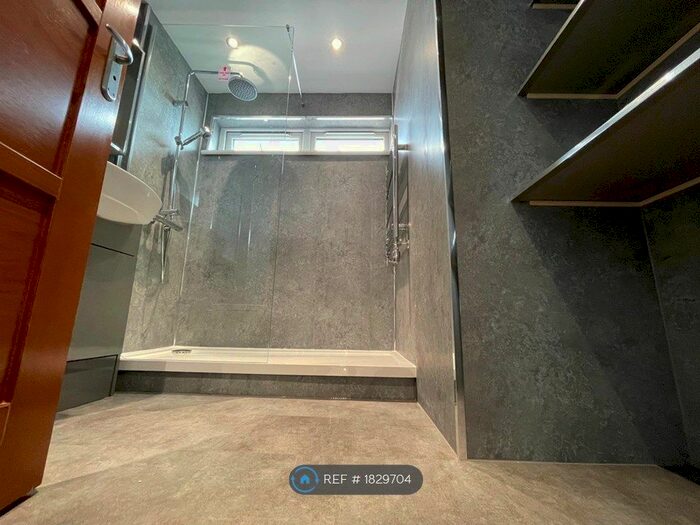 2 Bedroom Flat To Rent In Dumyat Avenue, Tullibody, Alloa, FK10