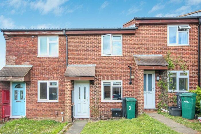 2 Bedroom House To Rent In Lynchet Walk, Brighton, BN1