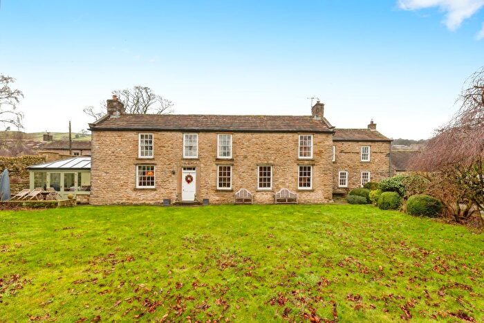 4 Bedroom Detached House For Sale In Chapel Garth, Thoralby, Leyburn, DL8