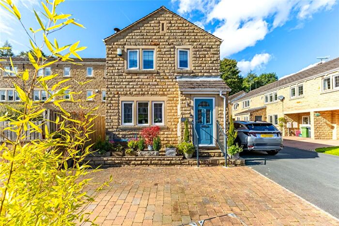 3 Bedroom Detached House For Sale In Holmebank Mews, Brockholes, Holmfirth, HD9