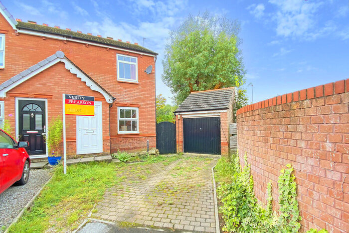 2 Bedroom Semi-Detached House To Rent In Petty Whin Close, Harrogate, HG3