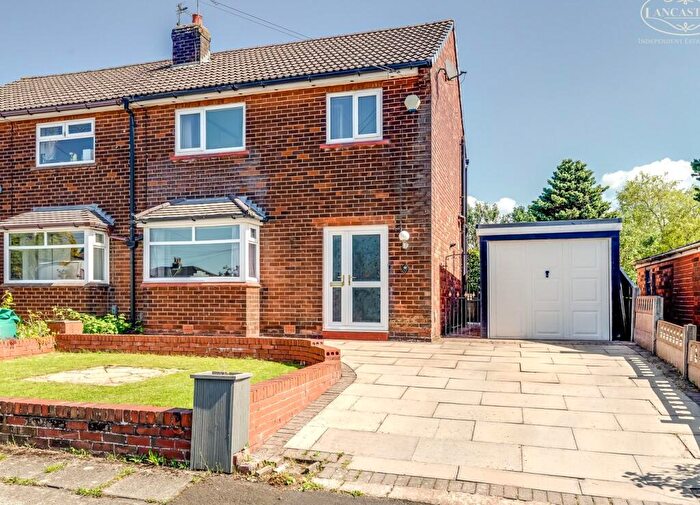3 Bedroom Semi-Detached House For Sale In Highfield Road, Blackrod, Bolton, BL6