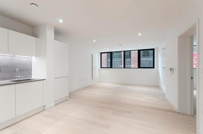 1 Bedroom Apartment For Sale In Echo Court, Royal Wharf, E16