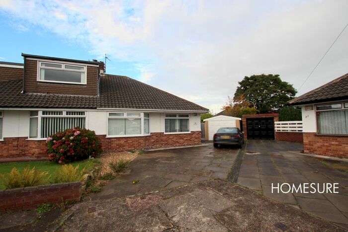 2 Bedroom Semi-Detached Bungalow To Rent In Palm Grove, Woolton, Liverpool L25