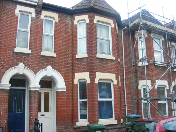 5 Bedroom House To Rent In Shakespeare Avenue, Portswood, Southampton, SO17