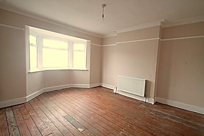 3 Bedroom House To Rent In Tannsfeld Road, Sydenham, SE26