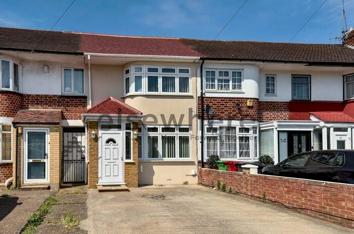 3 Bedroom Terraced House To Rent In Stanhope Road, Burnham SL1