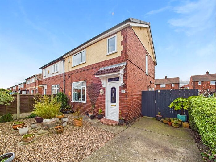 3 Bedroom Semi-Detached House For Sale In Churchbalk Lane, Pontefract, WF8