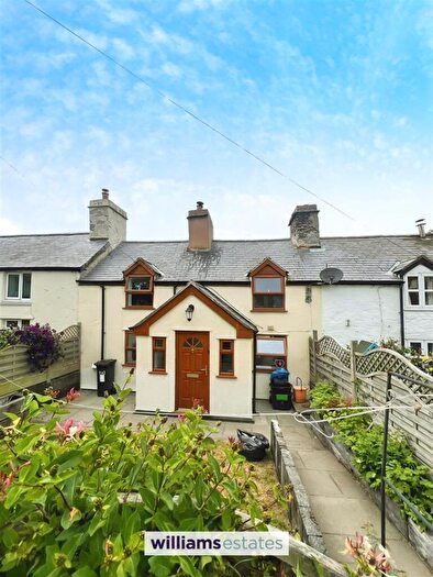 2 Bedroom Terraced House For Sale In Glan Y Wen, Bryneglwys, Corwen, LL21