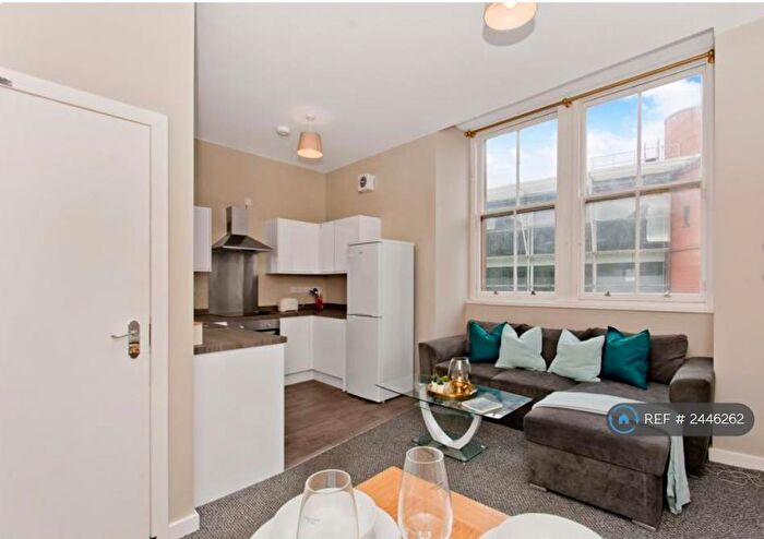 3 Bedroom Flat To Rent In West Bell Street, Dundee, DD1