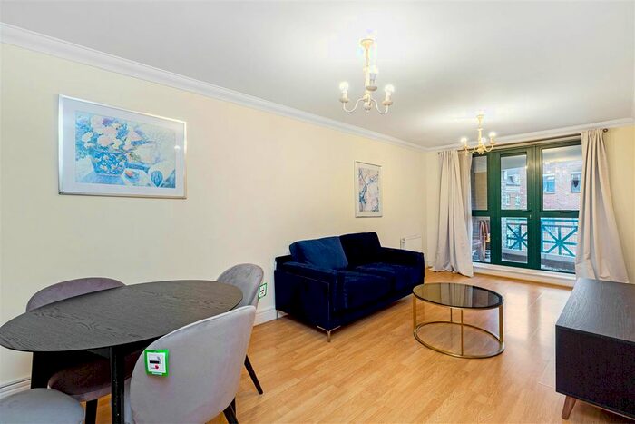2 Bedroom Flat To Rent In Octavia House, Medway Street, Westminster, London, SW1P