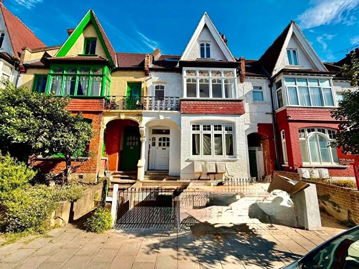 2 Bedroom Flat To Rent In Broxholm Road, West Norwood, London, SE27