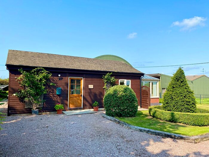 2 Bedroom Bungalow To Rent In Main Street, Newark, NG23