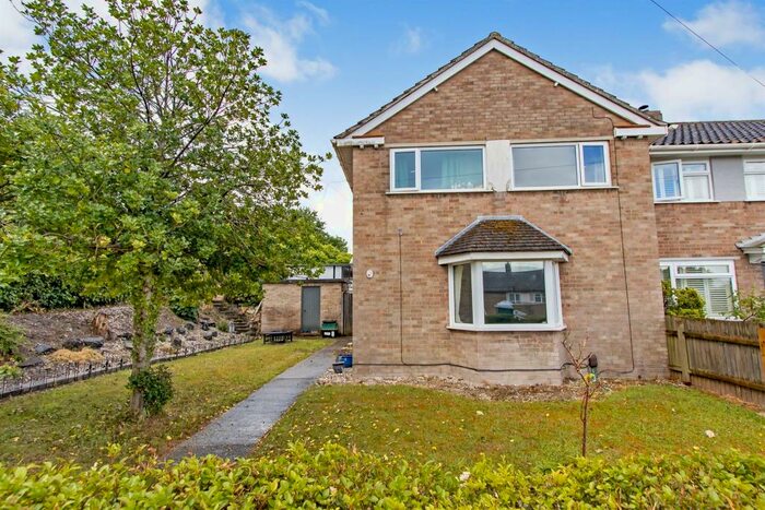 3 Bedroom Semi-Detached House For Sale In Churchill Avenue, Bulford, Salisbury, SP4