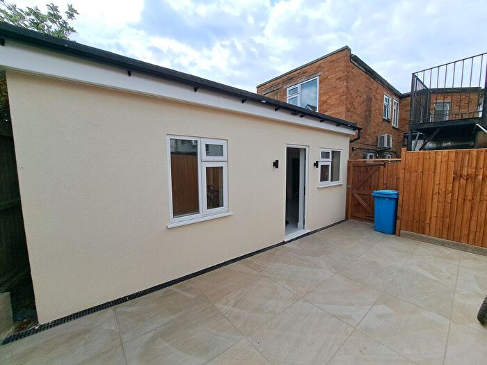 1 Bedroom Flat To Rent In Ground Floor Flat, High Road, South Benfleet, Benfleet, Essex, SS7