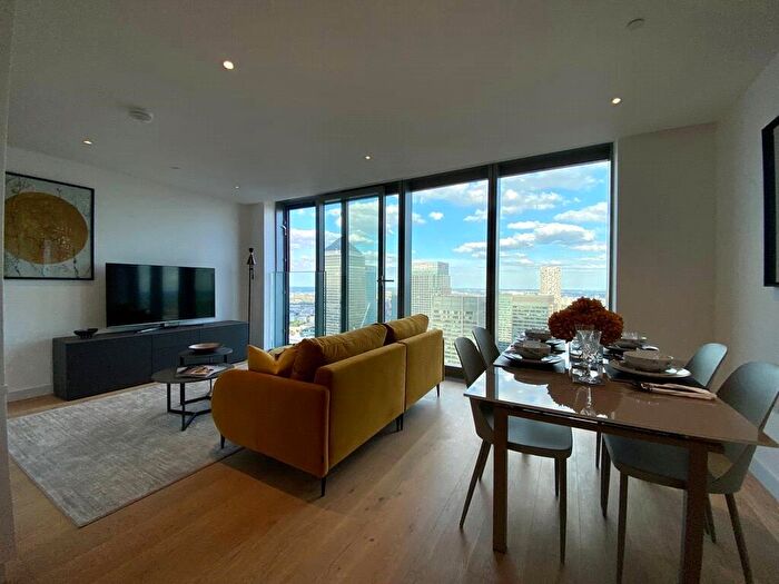 1 Bedroom Penthouse For Sale In Landmark Pinnacle, Canary Wharf, London, E14