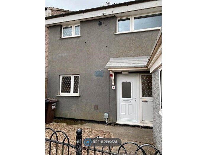 3 Bedroom Terraced House To Rent In Hucknall Garth, Bransholme, Hull, HU7