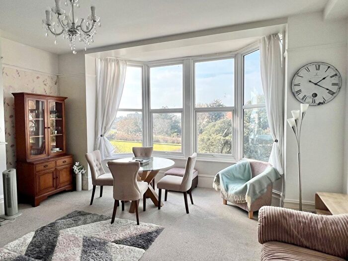 1 Bedroom Flat For Sale In Park Road, Bexhill On Sea, TN39