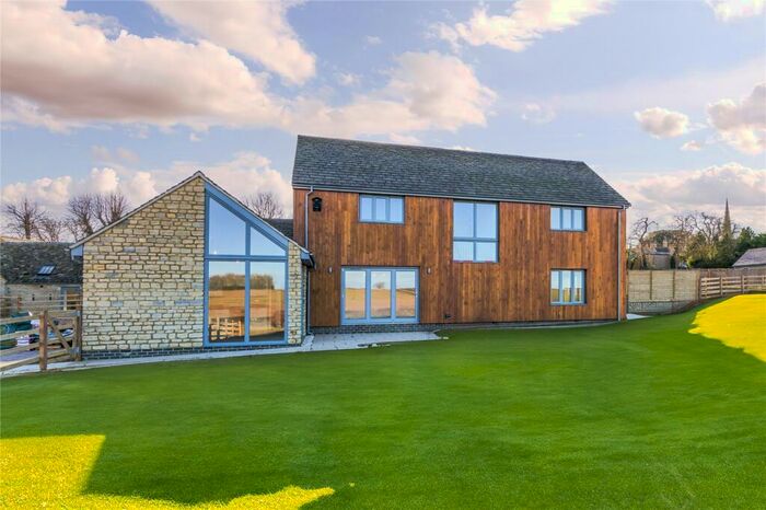 4 Bedroom Detached House For Sale In Rectory Farm, Lower Benefield, Northamptonshire, PE8