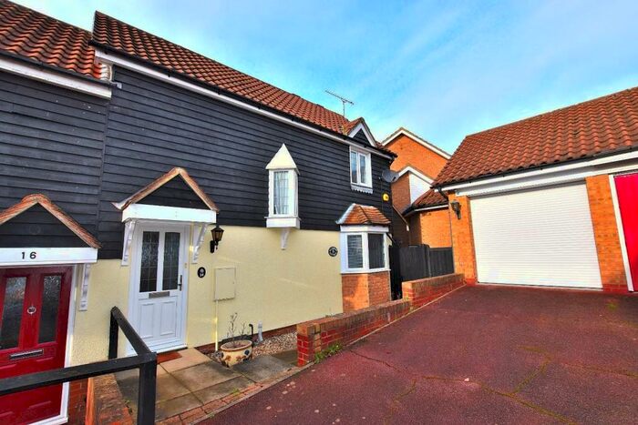 2 Bedroom Semi-Detached House To Rent In Jersey Way, Braintree, CM7