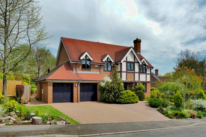 5 Bedroom Detached House For Sale In Broad Oak Close, Brenchley, Tonbridge, Kent, TN12